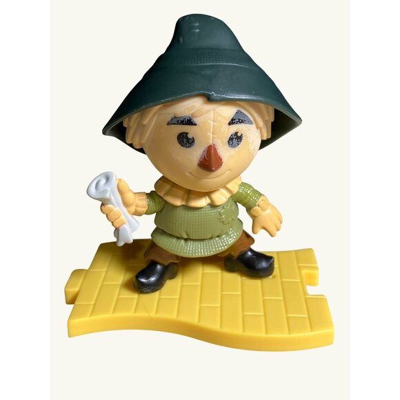 McDonald's Wizard Of Oz 75th Anniversary Scarecrow Figure With Yellow Brick Road - Picture 4 of 11